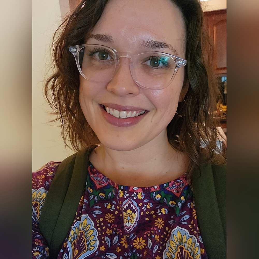 Meet your Posher, Emily